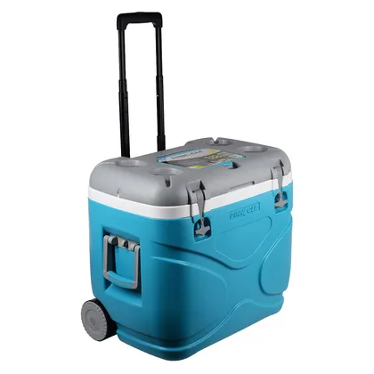 Nevera portatil con ruedas y manija 45L. Azul Cielo